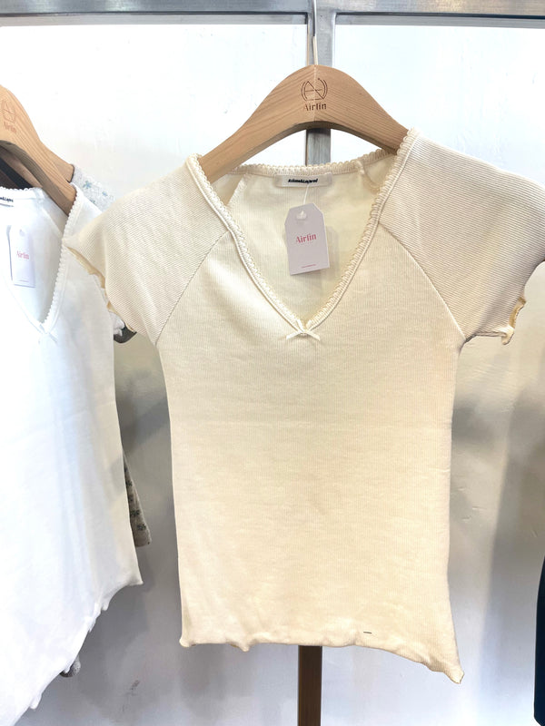 Ruffled Edge Short Sleeve Top