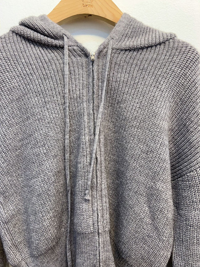 Hooded knitted jacket