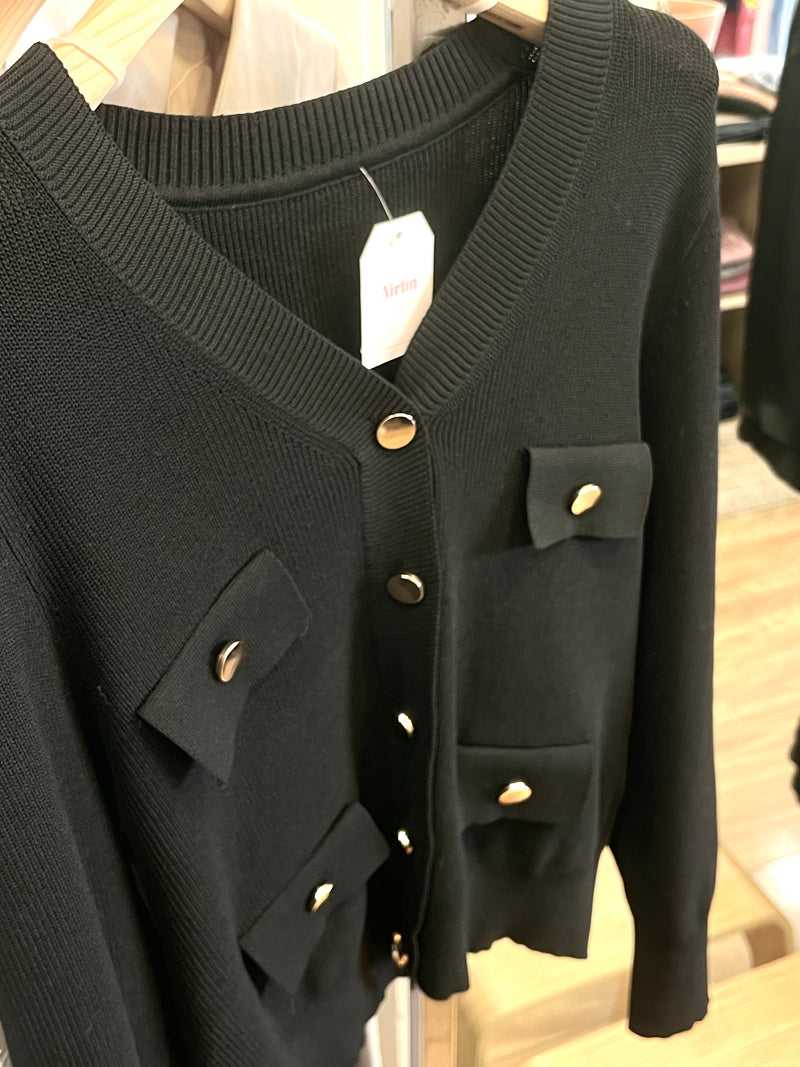 Elegant Black Cardigan – Long Sleeves with Gold Button Accents