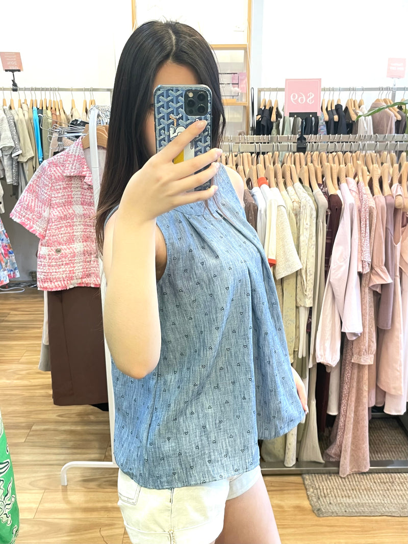 Heart-Dot Pleated Sleeveless Blouse