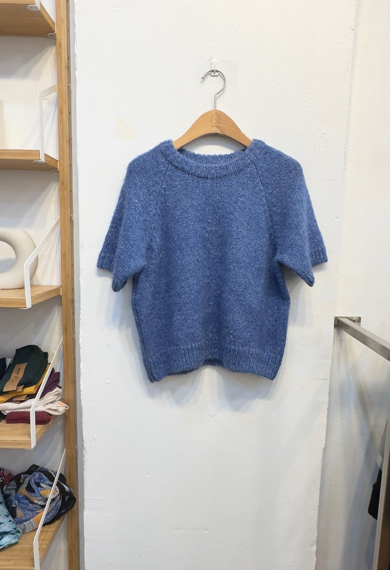 Blue spring half sleeves tops