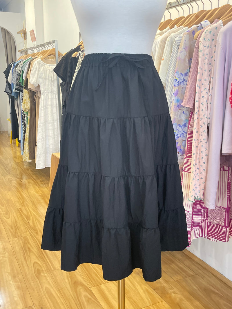 Mid summer skirts-black/White