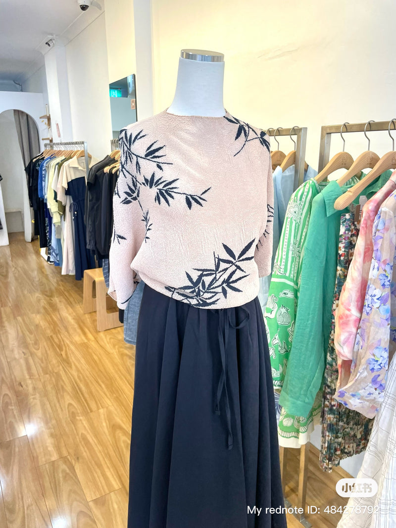 Irregular Bamboo Leaf Pattern Shirt