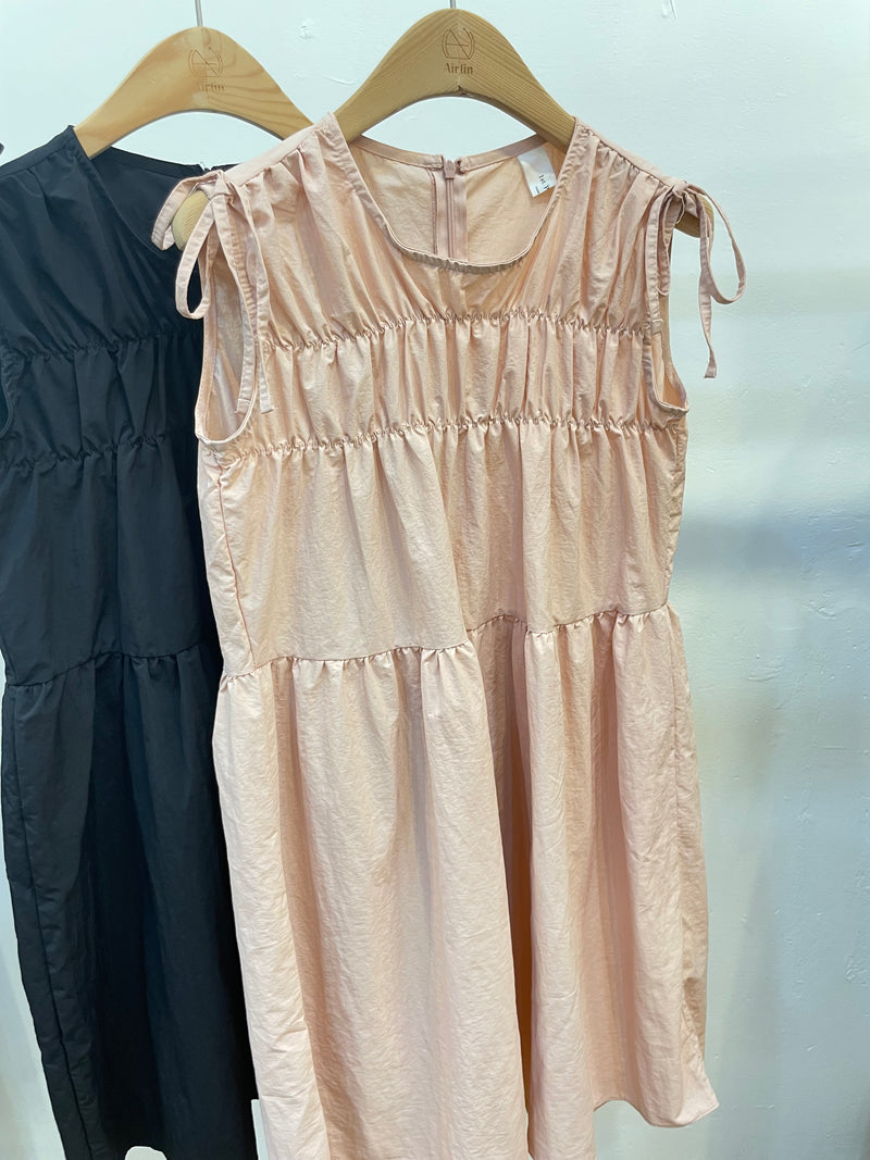 Ribbon shoulder gathered dress