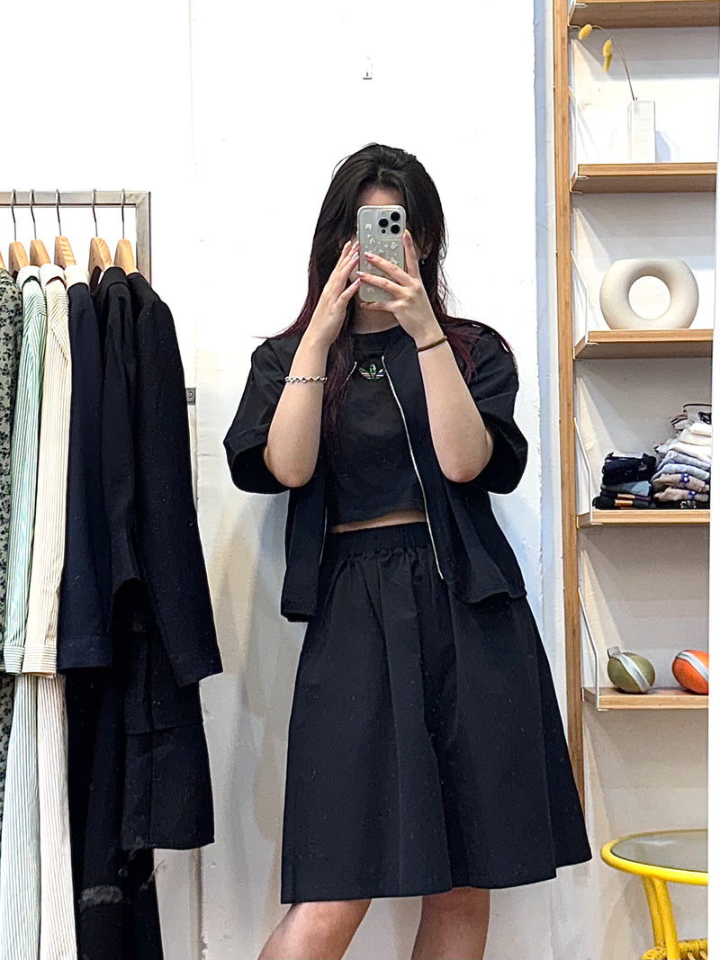Oversized Black Short-Sleeve Jacket & Wide Short Pants Set