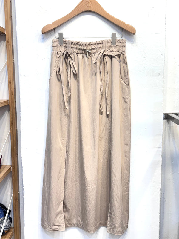 Beige ribbon skirt