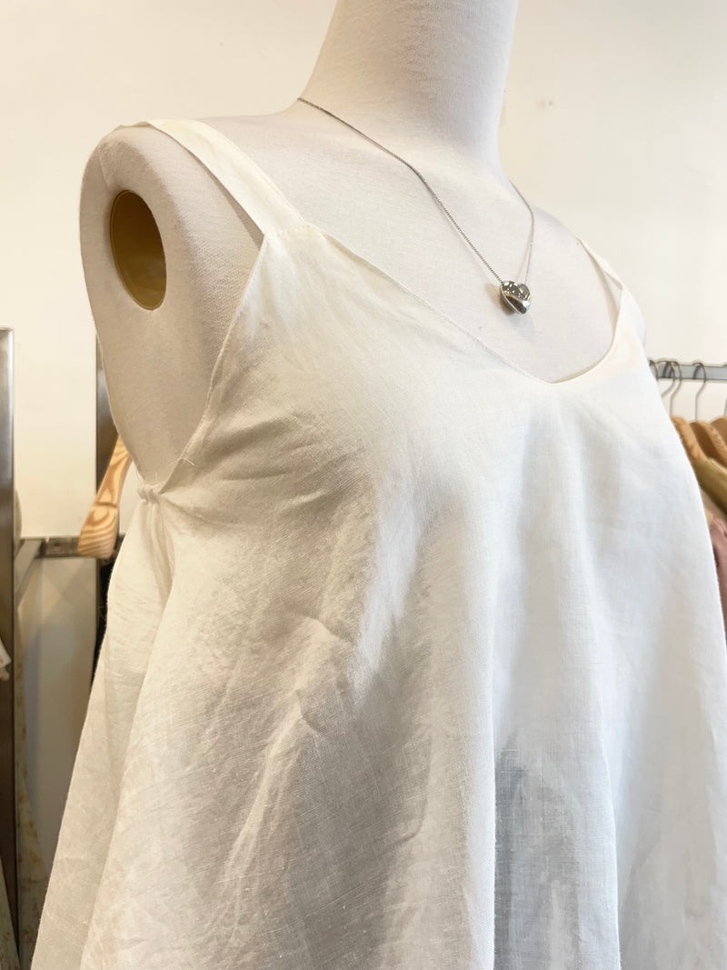 French style sleeveless linen tops