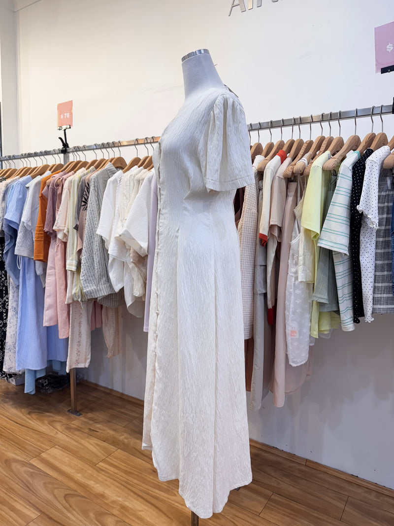 Ivory Breeze Everyday Dress