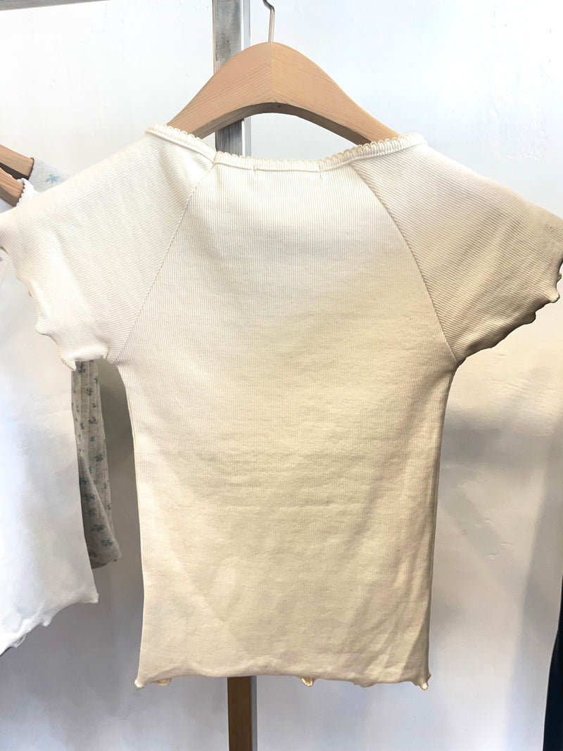 Ruffled Edge Short Sleeve Top