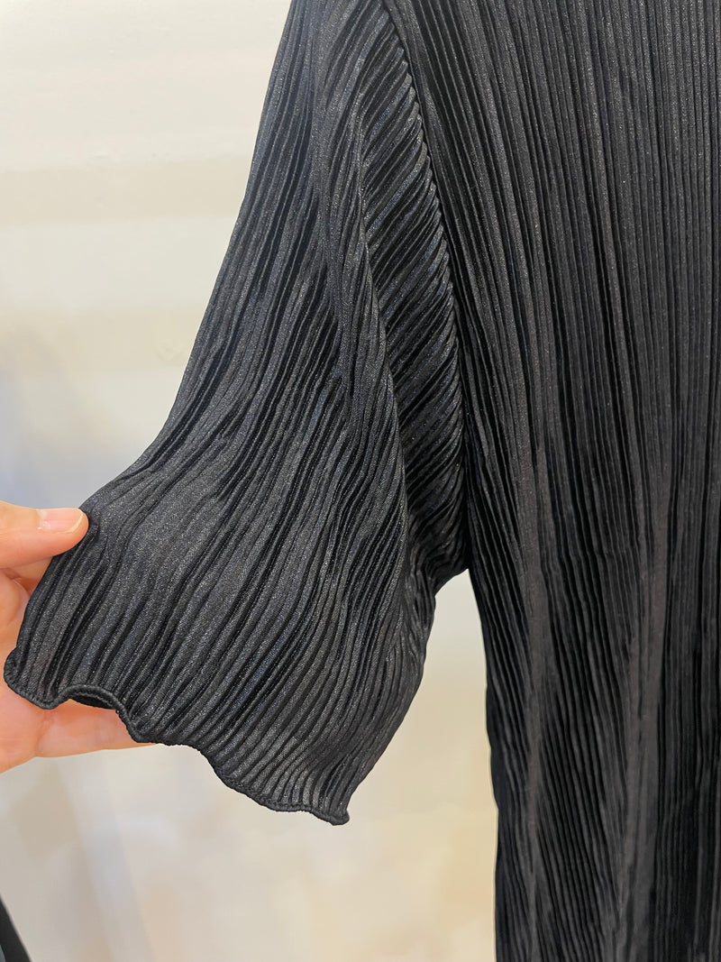 Simple summer plated tops