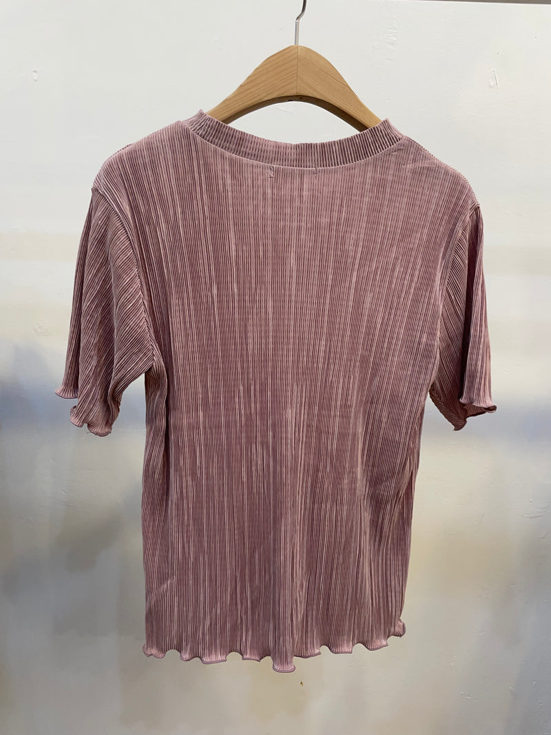 Simple summer plated tops