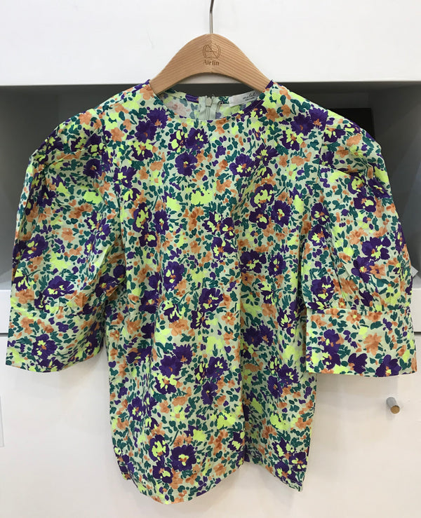 Round Floral Top