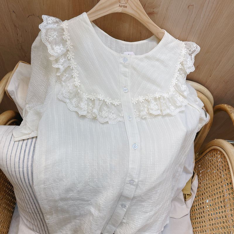 Lazy summer day lace top